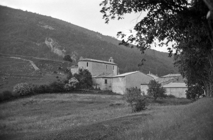 Jonchères. - Vue du village.