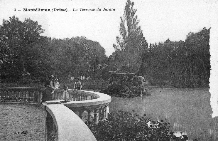 Le plan d'eau du Jardin Public.