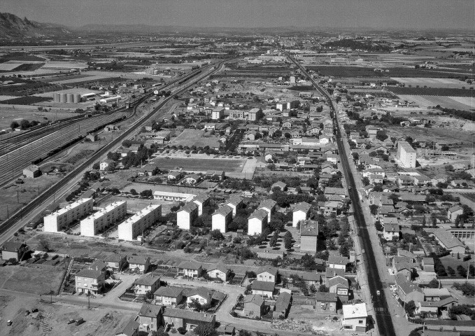 Portes-lès-Valence.- Vue aérienne d'une partie de la ville.