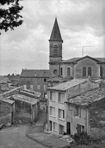 Pierrelatte. - L'église Saint-Jean-Baptiste.