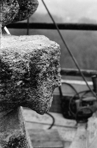 Grâne.- Travaux suite à un coup de foudre sur le beffroi.