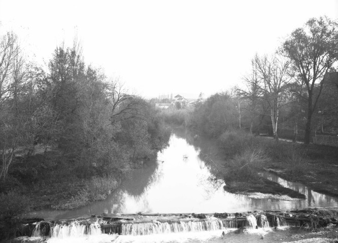 Montélimar. - Le Jabron à la confluence avec le Roubion.