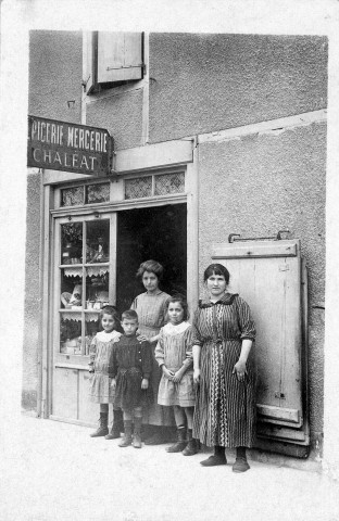 L'épicerie mercerie Chaléat, quartier de la gare.