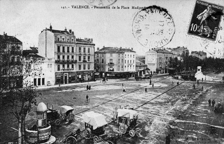 L'actuelle place Leclerc.