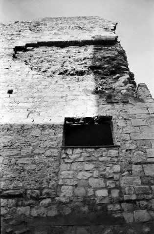 Beaufort-sur-Gervanne.- Les remparts.