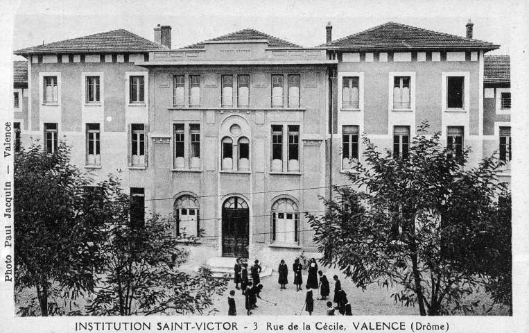 Valence.- École privée Saint-Victor, 3 rue de la Cécile.