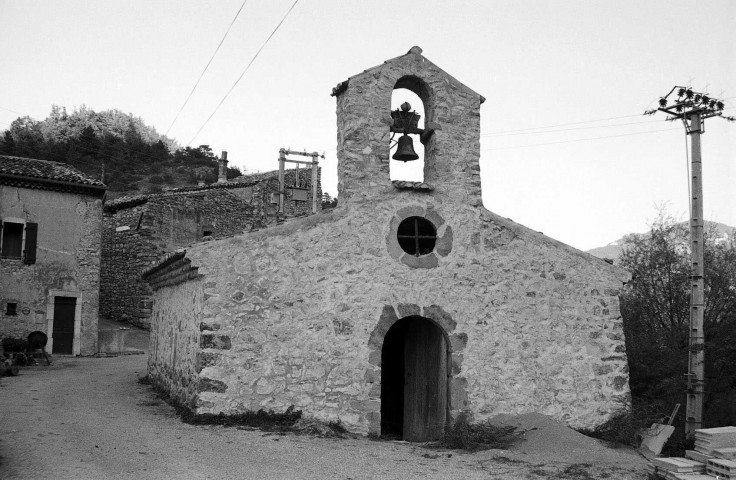 Chastel-Arnaud.- La chapelle de l'ancien prieuré de Saint-Moirans, hameau des Auberts.