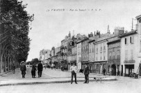 Valence.- La rue du Tunnel renommée avenue Félix Faure en 1909.