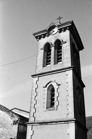 Combovin. - Le clocher de l'église Saint-Martin.
