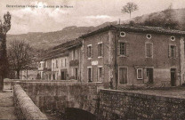 La mairie et le pont sur le Roubion.