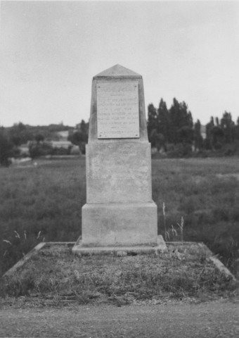51. Brigade de Crest. Nature de la commémoration : stèle. Lieu : Eurre, en bordure de la route nationale n°93 au point kilométrique 11,520. Nombre de victimes, fusillées : 3. Circonstances : fusillées après le combat du 6 juin 1944.