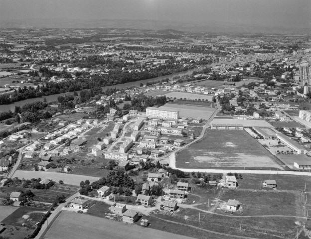 Romans-sur-Isère.- Vue aérienne du quartier de la Monnaie.