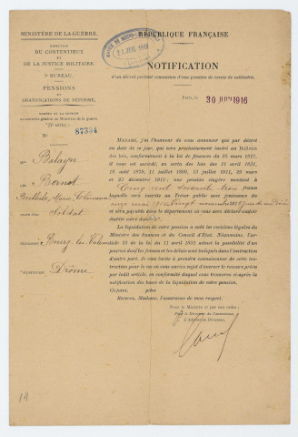 Berthile Balayn. - Secours : correspondance (1915), pension : notification (1916).