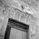 Andancette.- Porte du clocher de l'église Saint-André.