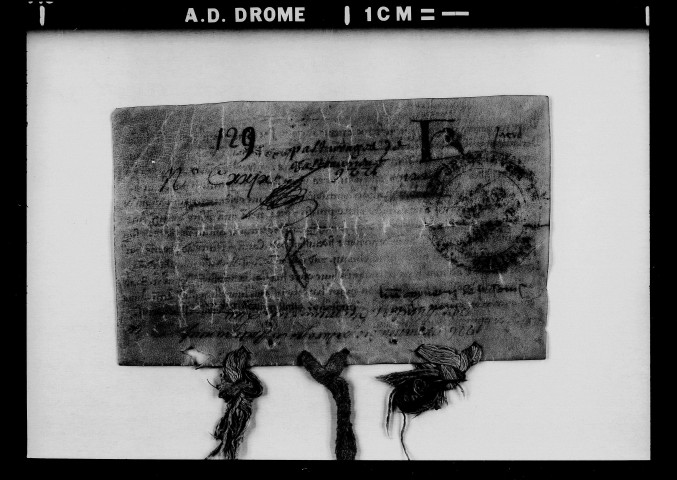 Donation par Humbert de Châteuneuf.