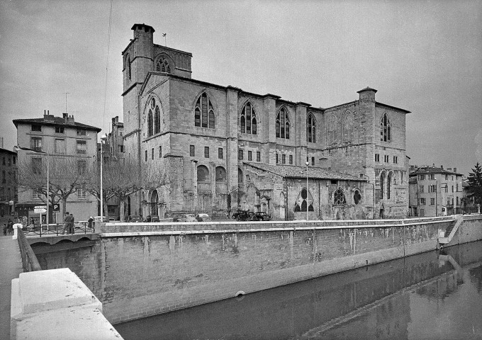 Romans-sur-Isère.- La collégiale Saint-Barnard.