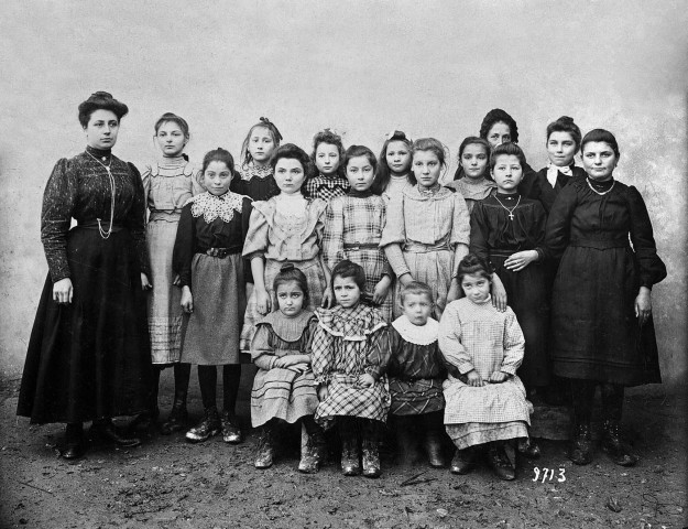 Vaunaveys-la-Rochette.- L'école publique de filles de Vaunaveys.