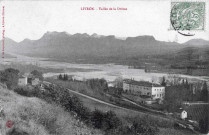 Route du Val de Drôme, l'usine de Brézème construite au début XVIIIe siècle, abritait une filature jusqu'en 1920.