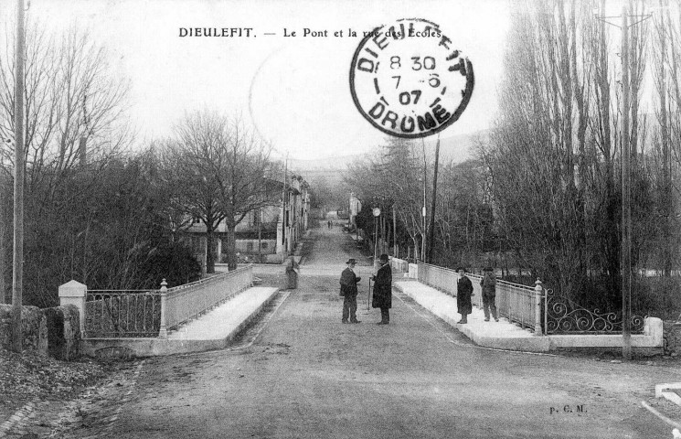 Pont sur le Jabron.