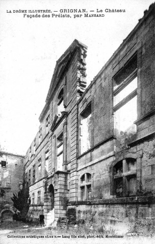 La façade des Prélats avant restauration.