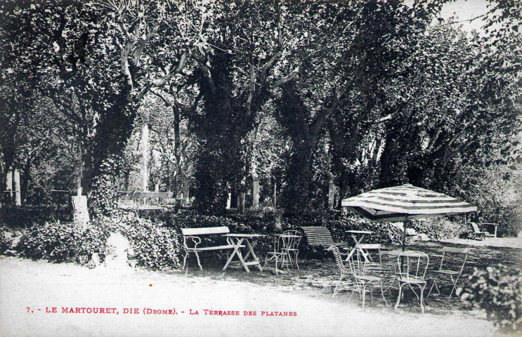 Vue de la terrasse du domaine le Martouret.