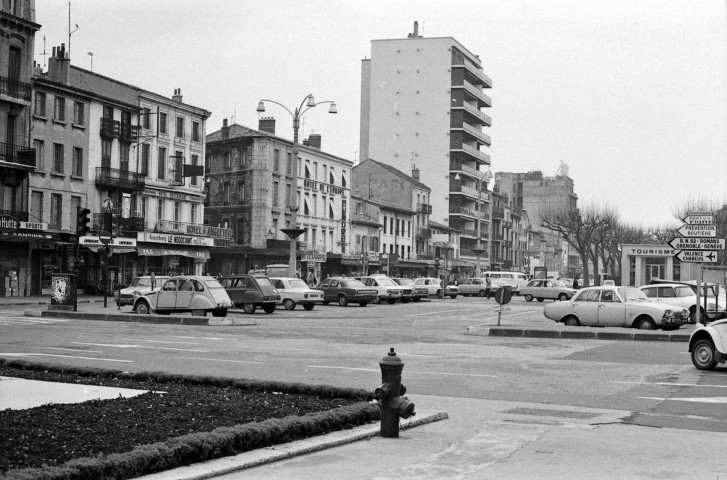 Valence.- Place du Général Leclerc.