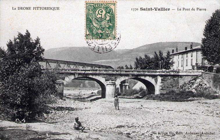 Ponts routier et ferroviaire sur la Galaure.