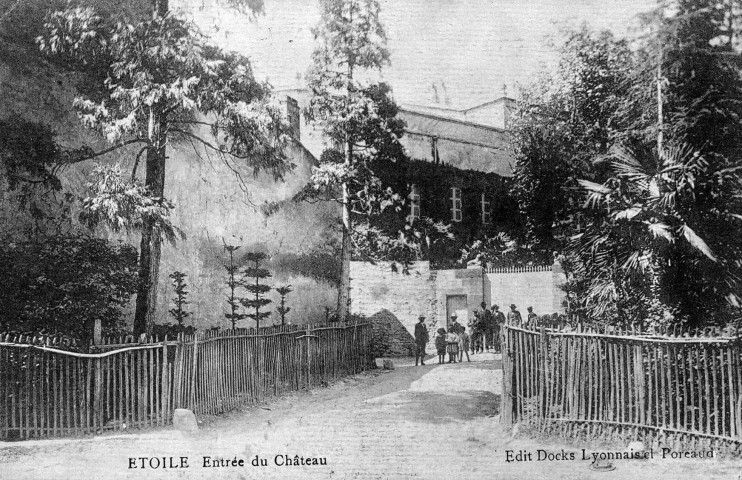 Étoile-sur-Rhône. - L'entrée du château Saint-Ange.