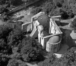Vue aérienne du Val des Nymphes, la chapelle.