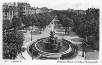 La fontaine (1887) et la boulevard Maurice Clerc.