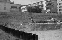 Valence.- Fouilles faites par le Club Archéologique Crouzet de février à mai 1977 sur le chantier du parking souterrain Belle Image.