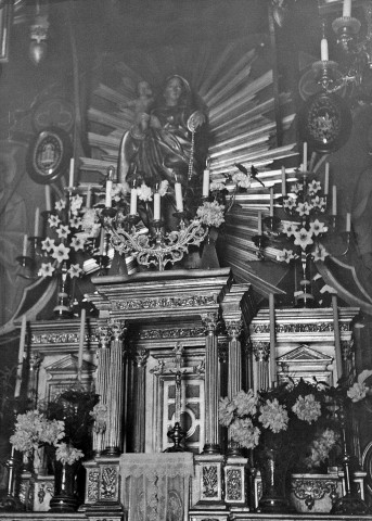 Nyons. - L'intérieur de la chapelle Notre Dame de Bon Secours ou tour Randonne.