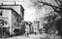 La tour de l'horloge, place du Rasset.