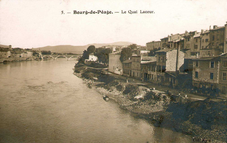 Vue d'une partie de la ville et de l'Isère.