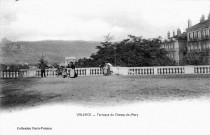 L'esplanade du Champ de Mars.