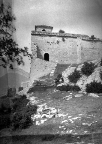 Soyans. - La chapelle du château.