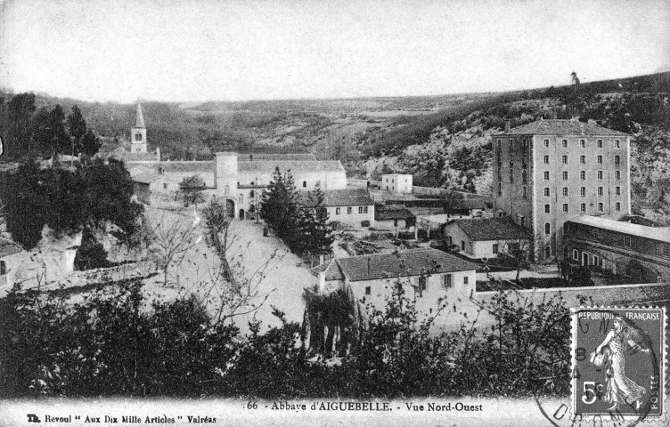L'abbaye d'Aiguebelle, vue nord-ouest.