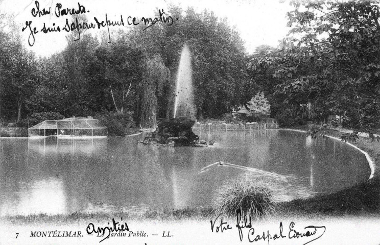 Le plan d'eau du Jardin Public.