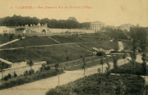 Valence. - Le parc Jouvet avec la vue sur le nouveau collège.