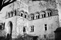 Montélimar. - La façade ouest du château des Adhémar.
