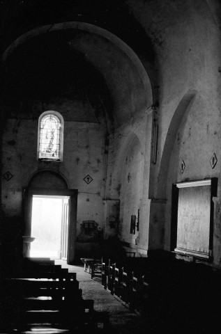 Sainte-Jalle. - La nef de l'église Notre-Dame de Beauvert.