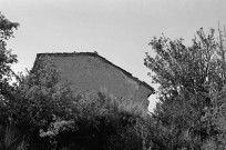 Saint-Nazaire-le-Désert.- Le chevet plat de la chapelle Saint-Thomas au Petit Paris.