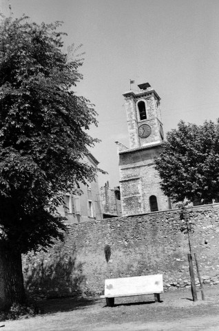 Saillans.- L'église Saint-Géraud était celle d'un prieuré de l'ordre de Saint-Benoît.