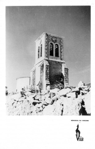 L'église détruite par les allemands en juillet 1944.