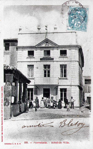 L'ancienne mairie.