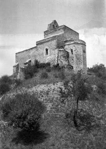 Montclar-sur-Gervanne. - L'église Saint-Marcel.