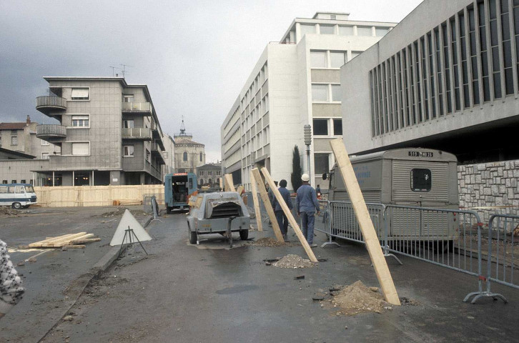 Valence.- Construction du parking Belle Image.