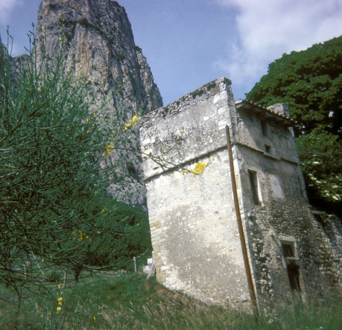 Saoû.- Le château de Lastic.