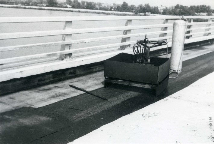 Réalisation de la chape d'étanchéité par l'Entreprise LEFEBVRE.