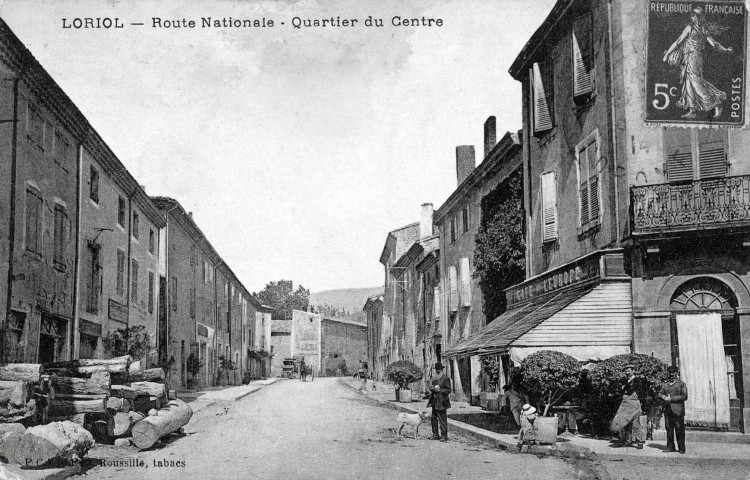 Loriol-sur-Drôme.- L'actuelle avenue de la République.